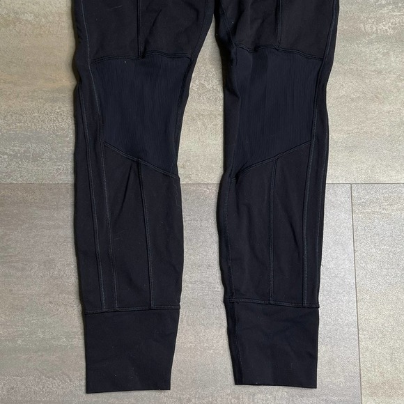 SOLD Lululemon Leggings Size 8 - Picture 3 of 6